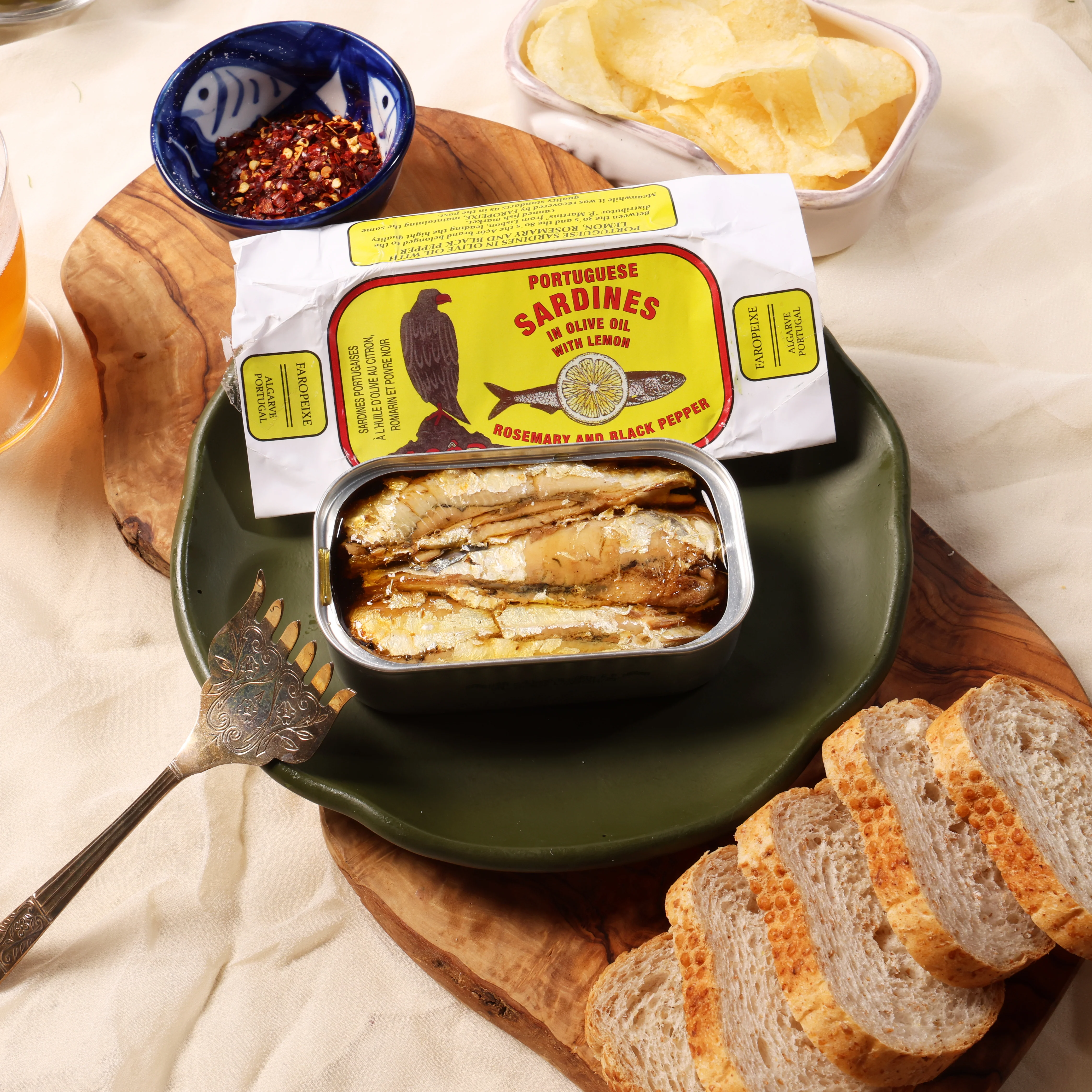 Açôr Sardines with Lemon, Rosemary and Black Pepper in Olive Oil - Image 2