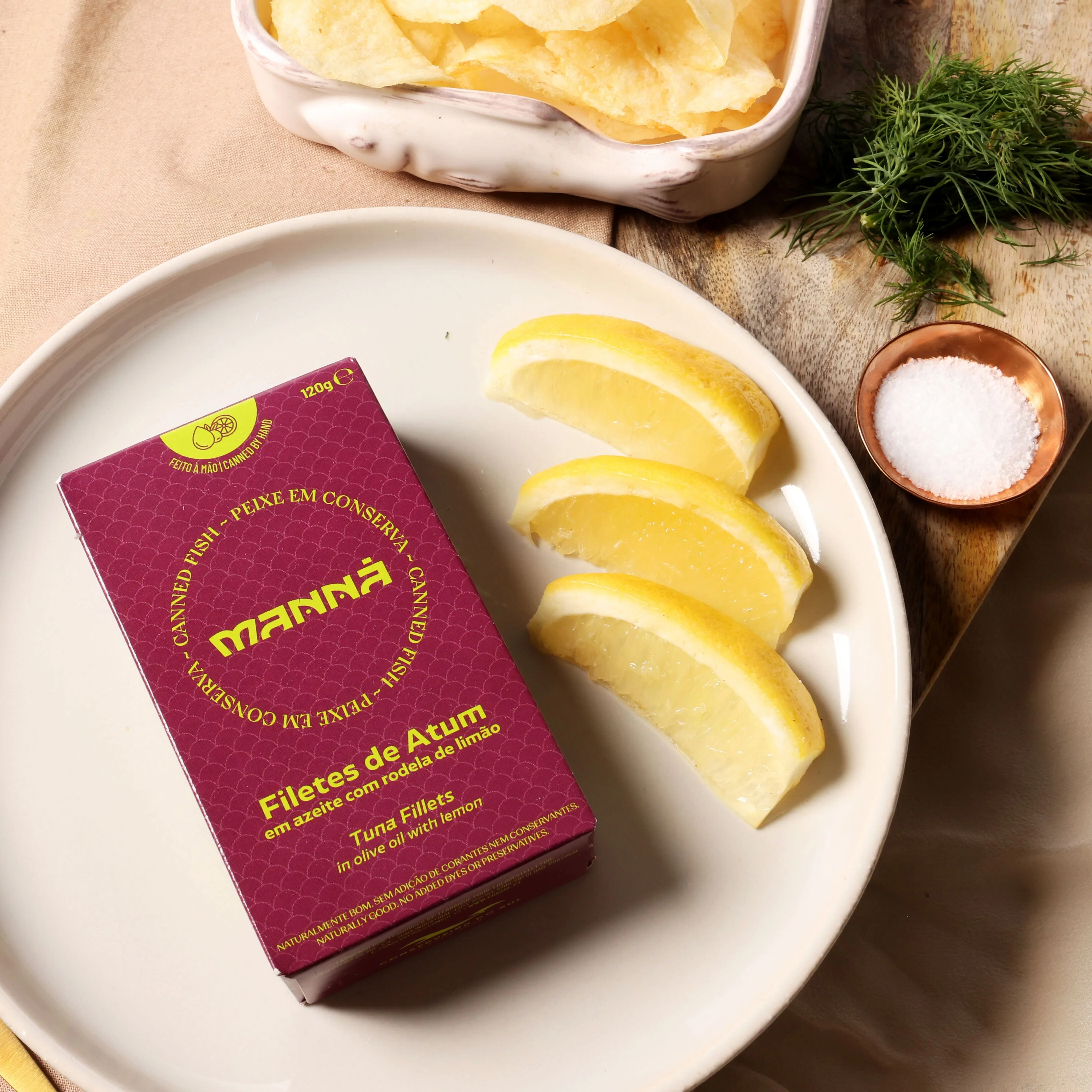 Manná Tuna Fillets in Olive Oil with Lemon Slice