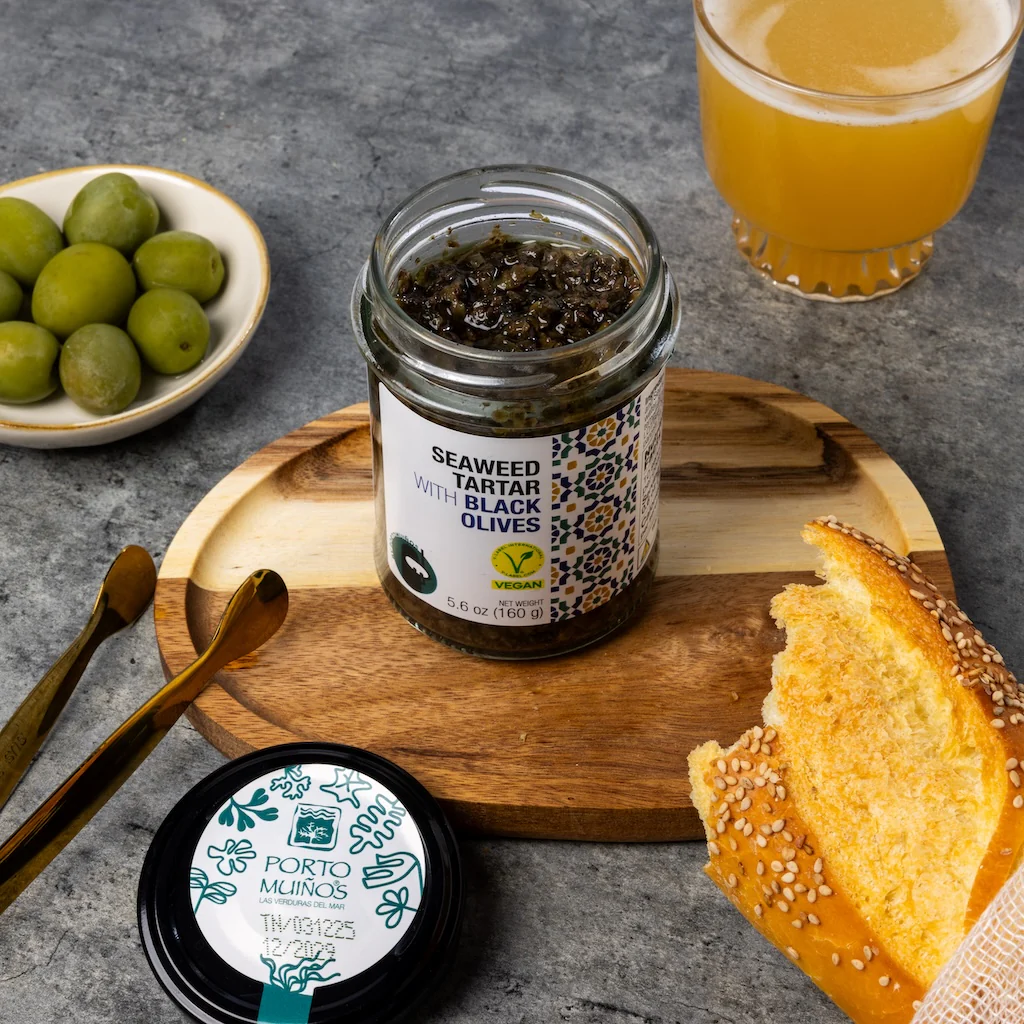 Porto-Muiños Seaweed Tartar with Black Olives - Image 2